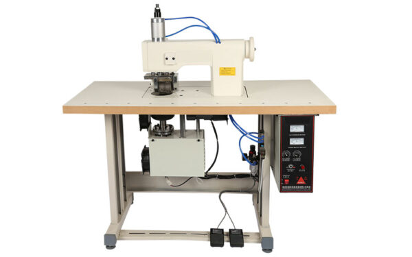 AT-304 Ultrasonic Lace Machine