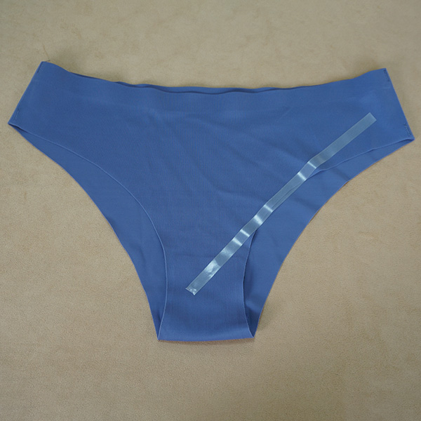 pressure sensitive hot melt adhesive in seamless garment